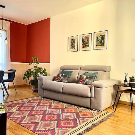 Appartamento Moderno In Tenuta Melloni Анцола-делл'Эмилия Экстерьер фото
