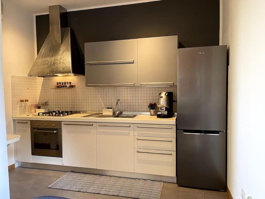 Appartamento Moderno In Tenuta Melloni Анцола-делл'Эмилия Экстерьер фото