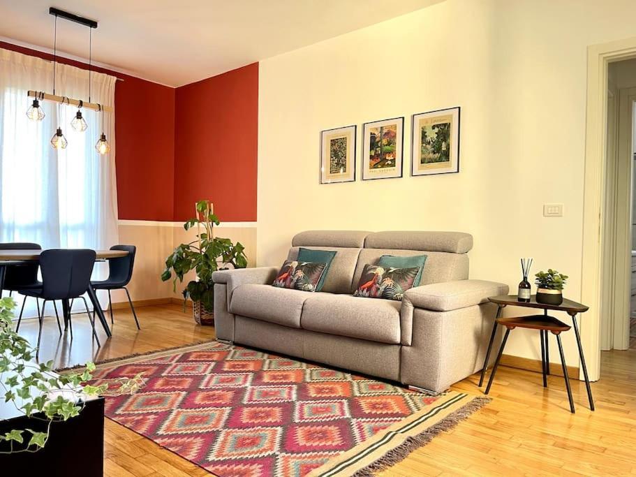 Appartamento Moderno In Tenuta Melloni Анцола-делл'Эмилия Экстерьер фото