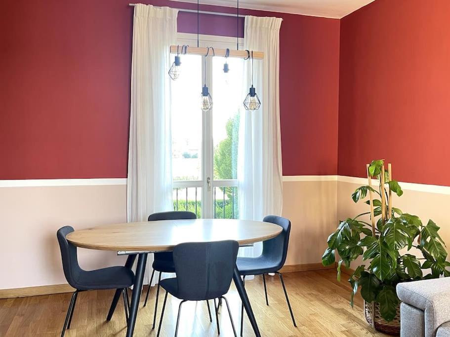 Appartamento Moderno In Tenuta Melloni Анцола-делл'Эмилия Экстерьер фото